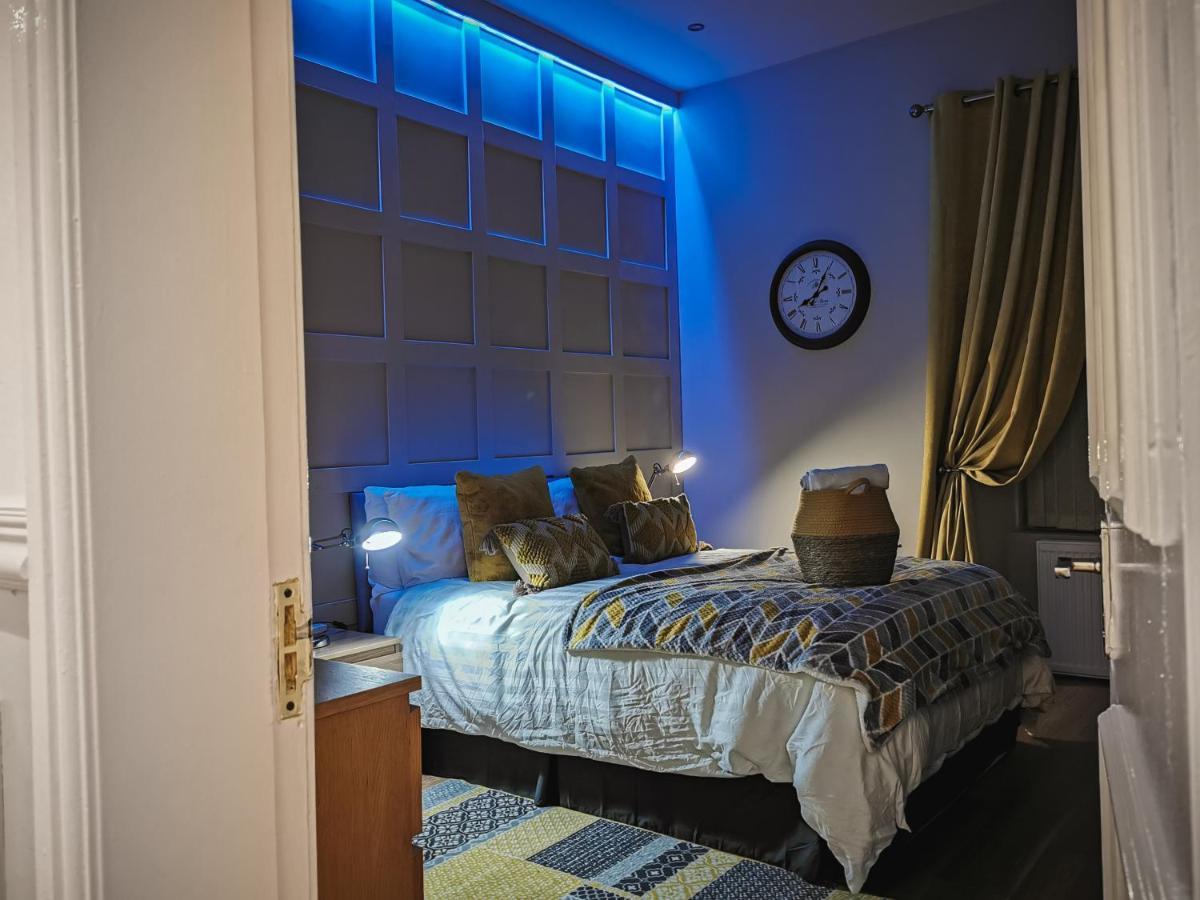 Luxurious 3 Bedroom Apartment: Heart Of Westend กลาสโกว์ ภายนอก รูปภาพ