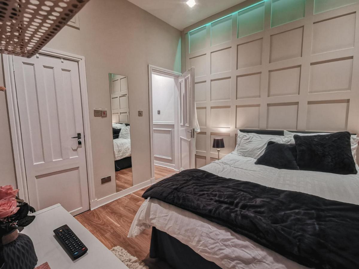 Luxurious 3 Bedroom Apartment: Heart Of Westend กลาสโกว์ ภายนอก รูปภาพ