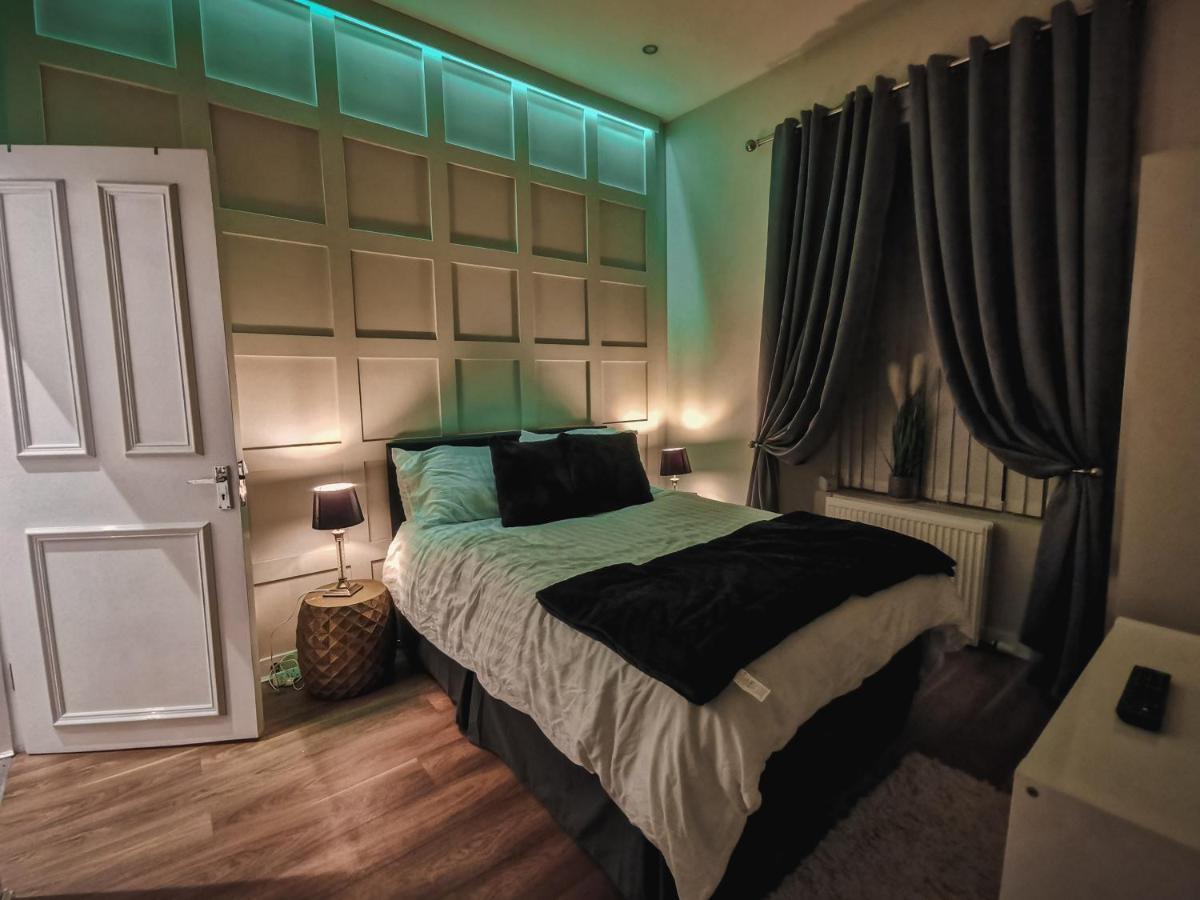 Luxurious 3 Bedroom Apartment: Heart Of Westend กลาสโกว์ ภายนอก รูปภาพ